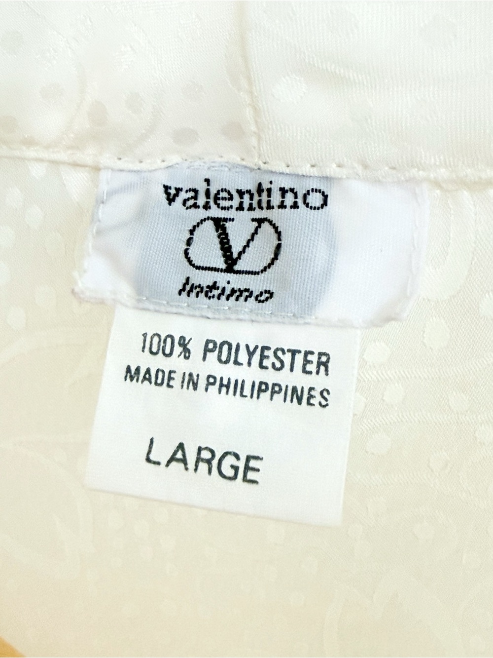 VINTAGE VALENTINO WHITE FLORAL PRINT LONG SLEEVE FLOOR LENGTH ROBE - Picture 14 of 15